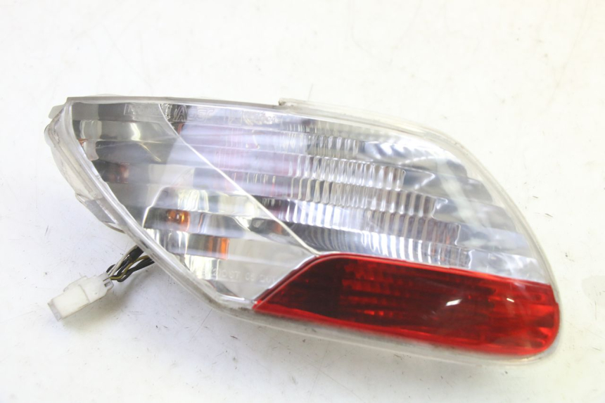 photo de LEFT TAIL LIGHT PIAGGIO MP3 125 (2006 - 2014)