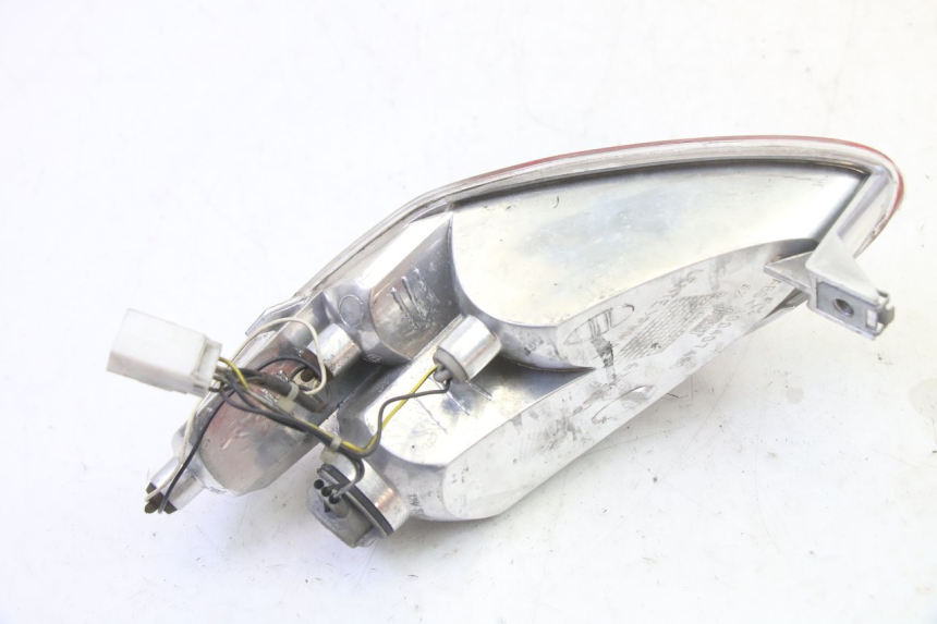 photo de LEFT TAIL LIGHT PIAGGIO MP3 125 (2006 - 2014)