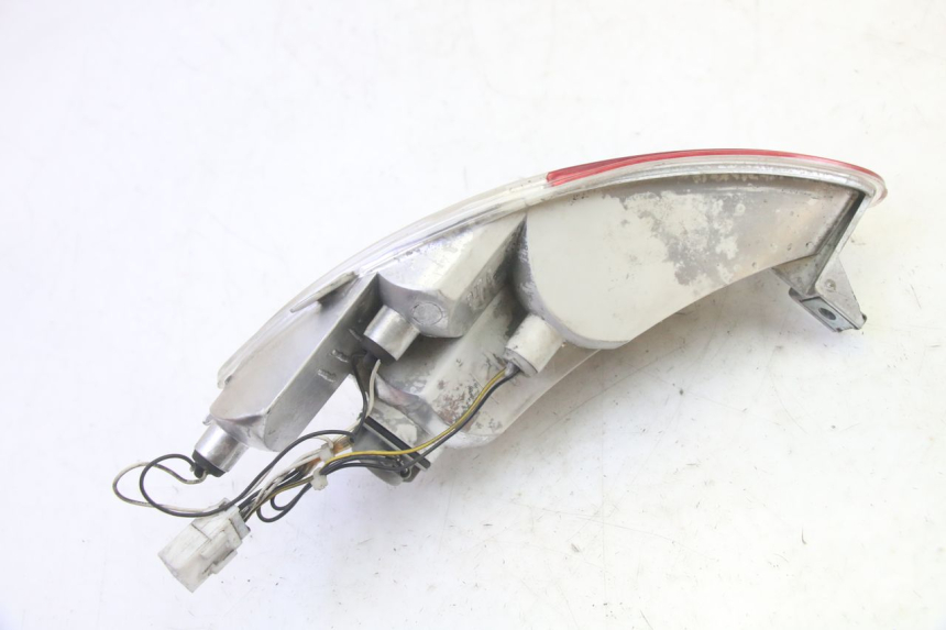 photo de LEFT TAIL LIGHT PIAGGIO MP3 RL 250 (2007 - 2010) - Technical close-up