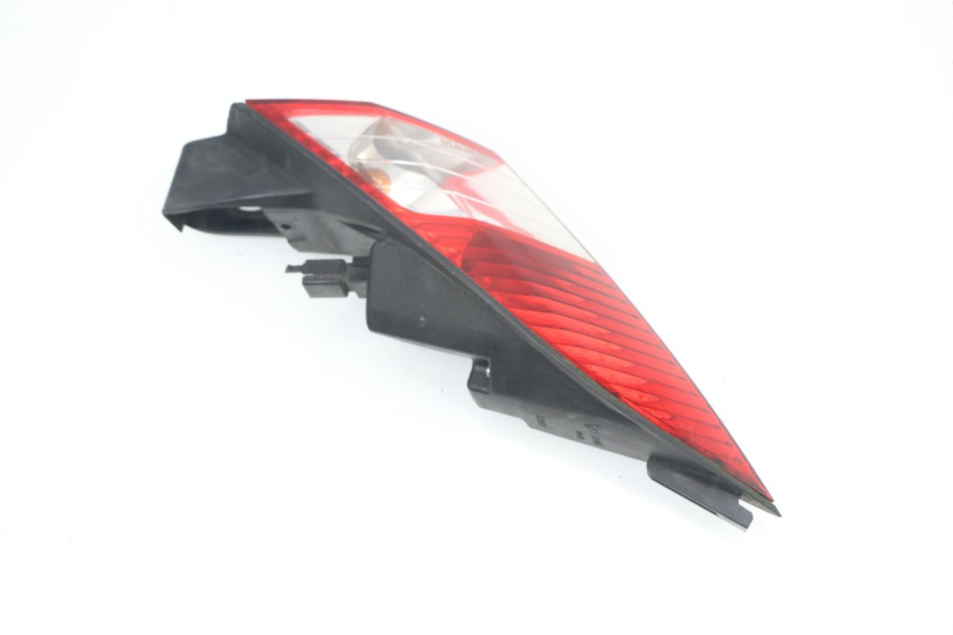 photo de LEFT REAR LIGHT PEUGEOT SATELIS 125 (2006 - 2009)