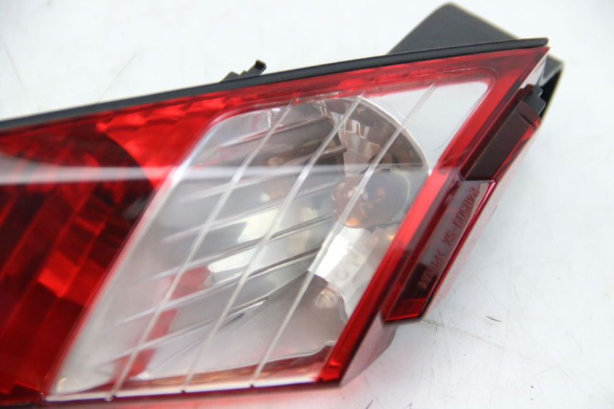 photo de LEFT REAR LIGHT PEUGEOT SATELIS 125 (2006 - 2009)