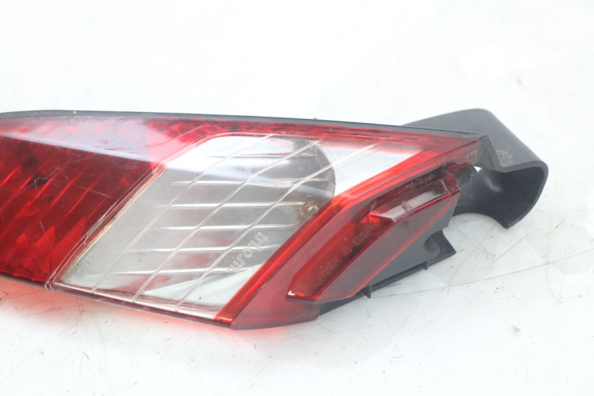 photo de LEFT REAR LIGHT PEUGEOT SATELIS 125 (2006 - 2009)