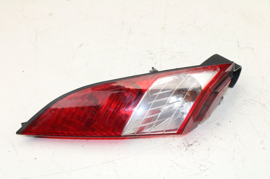 photo de LEFT REAR LIGHT PEUGEOT SATELIS 125 (2010 - 2012)
