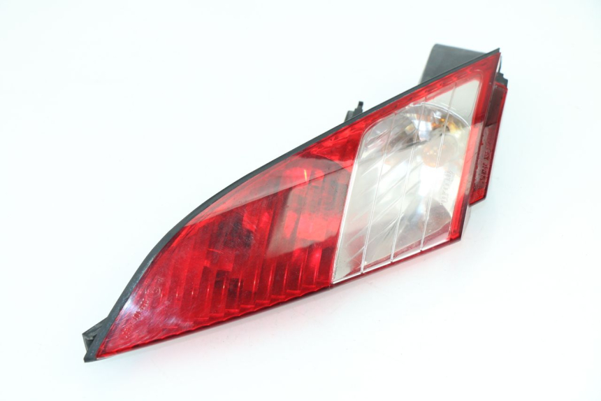 photo de LEFT REAR LIGHT PEUGEOT SATELIS 125 (2010 - 2012)