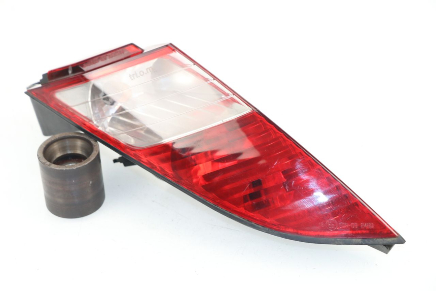 photo de LEFT REAR LIGHT PEUGEOT SATELIS 125 (2006 - 2009)