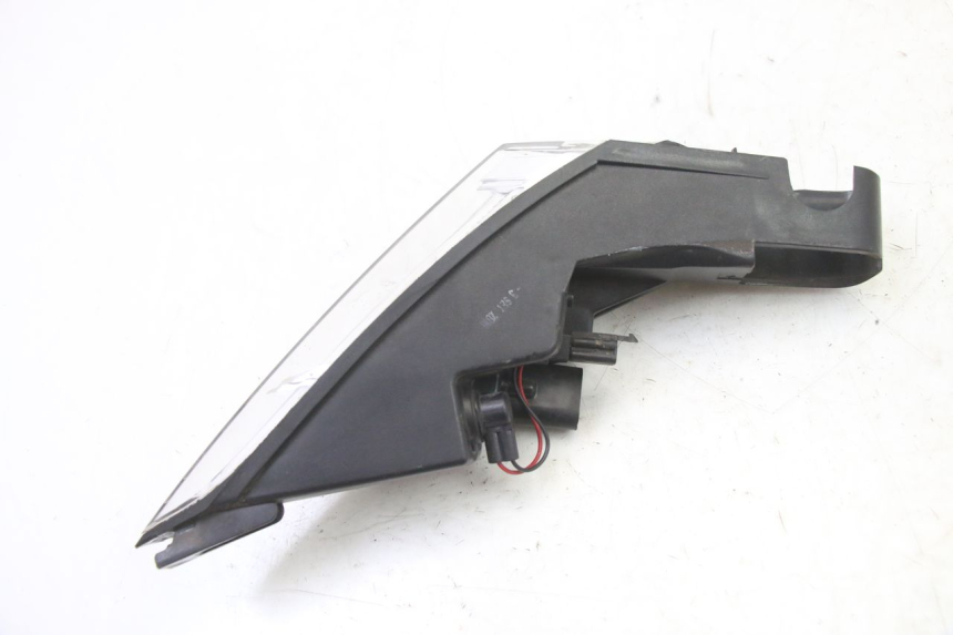 photo de LEFT TAIL LIGHT PEUGEOT SATELIS 125 (2013 - 2018)