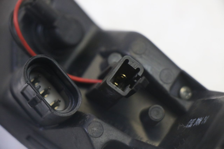 photo de LEFT TAIL LIGHT PEUGEOT SATELIS 125 (2013 - 2018)