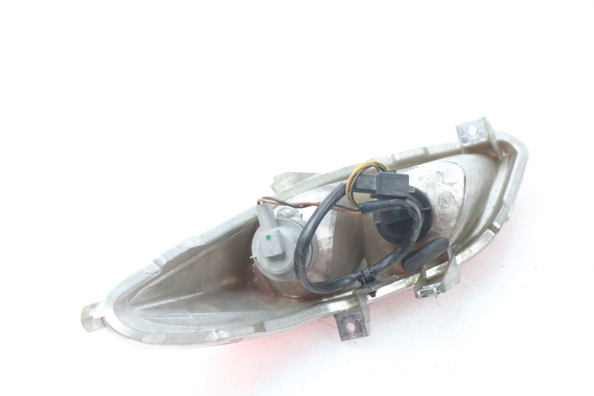 photo de LEFT REAR LIGHT YAMAHA X-MAX XMAX 125 (2010 - 2014)