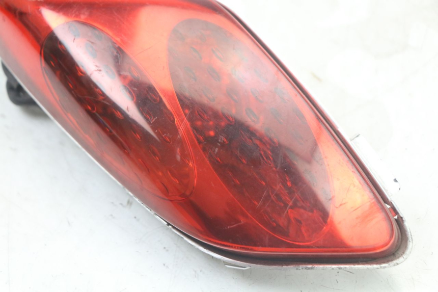 photo de LEFT REAR LIGHT YAMAHA XMAX X-MAX 125 (2006 - 2009)