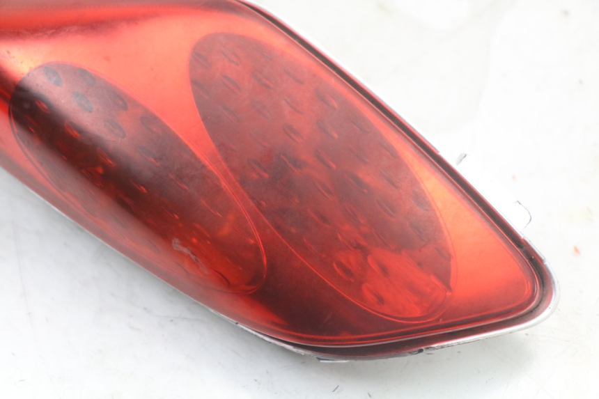 photo de LEFT REAR LIGHT YAMAHA XMAX X-MAX 125 (2006 - 2009)