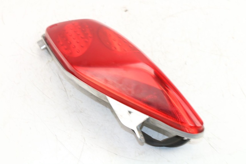 photo de LEFT REAR LIGHT YAMAHA XMAX X-MAX 125 (2006 - 2009)