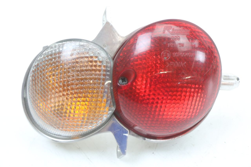 photo de LEFT TAIL LIGHT YAMAHA YP MAJESTY 125 (2002 - 2006)