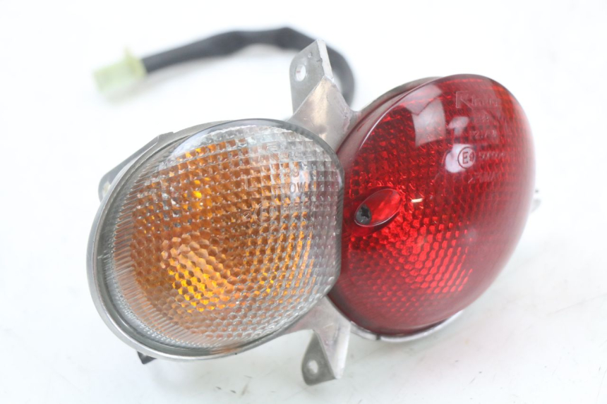 photo de LEFT TAIL LIGHT YAMAHA YP MAJESTY 125 (2002 - 2006)