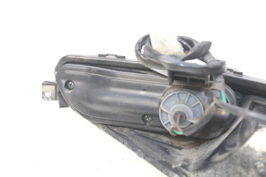 photo de LEFT REAR LIGHT YAMASAKI YM T 125 (2015 - 2020)