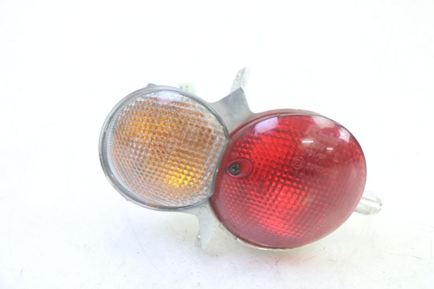 photo de LEFT TAIL LIGHT YAMAHA YP MAJESTY 125 (2002 - 2006) - Component detail
