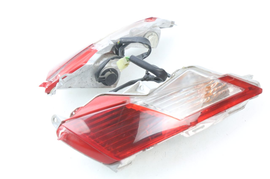 photo de TAIL LIGHT HONDA FES PANTHEON 125 (2003 - 2007)