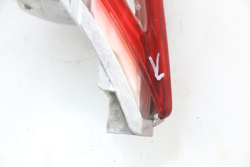 photo de TAIL LIGHT HONDA FES PANTHEON 125 (2003 - 2007)