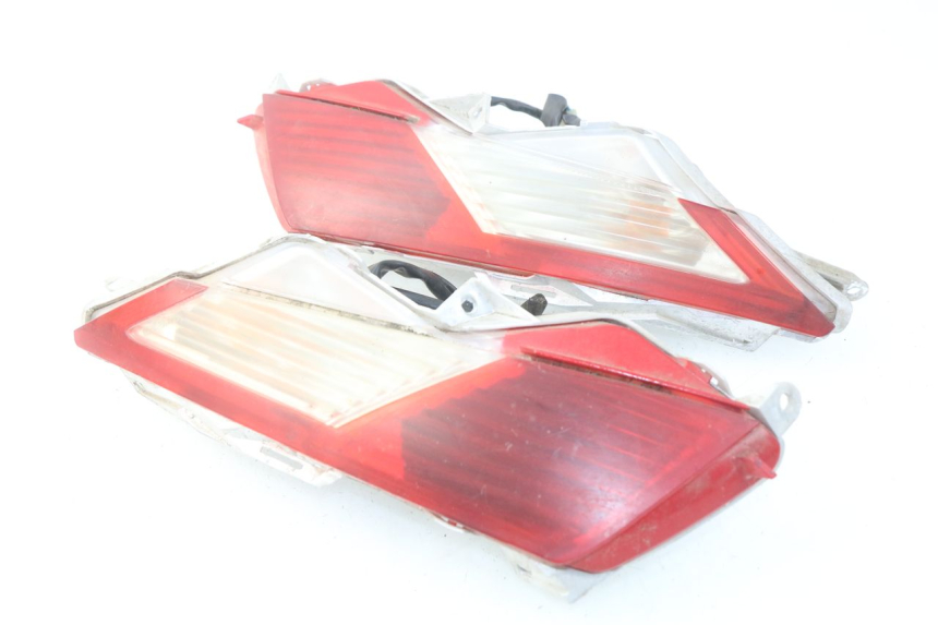 photo de TAIL LIGHT HONDA FES PANTHEON 125 (2003 - 2007)