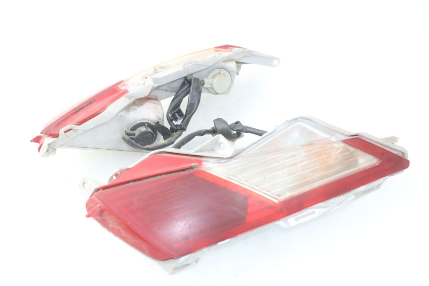 photo de TAIL LIGHT HONDA FES PANTHEON 125 (2003 - 2007)