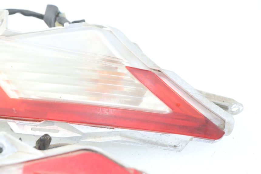 photo de TAIL LIGHT HONDA FES PANTHEON 125 (2003 - 2007)