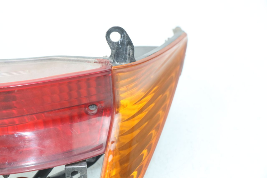 photo de REAR LIGHT HONDA SCV LEAD 100 (2003 - 2007)