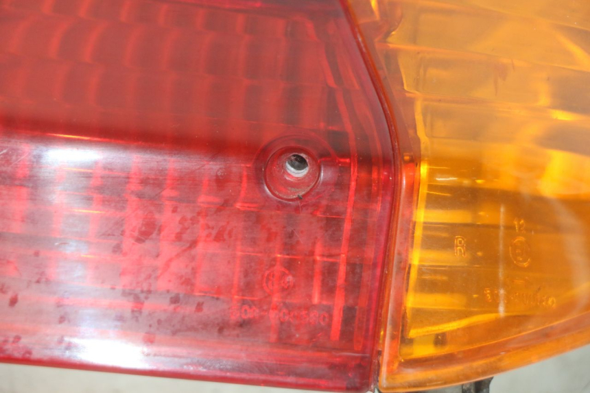 photo de REAR LIGHT HONDA SCV LEAD 100 (2003 - 2007)