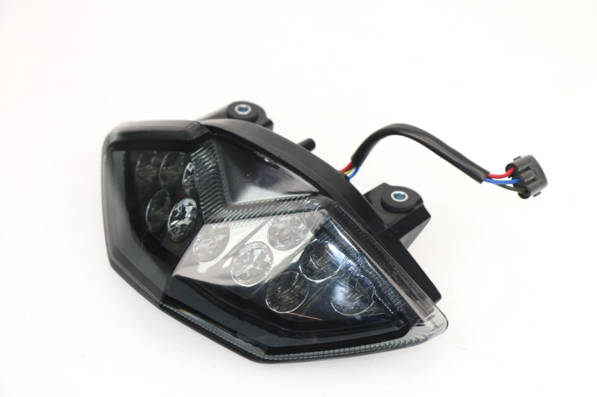 photo de REAR LIGHT KAWASAKI VERSYS ABS 650 (2015 - 2018) - Zoom on usage condition