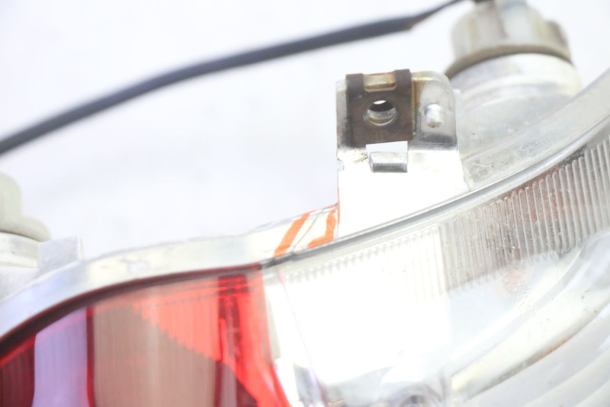 photo de REAR LIGHT YAMAHA NEOS NEO'S 4T 50 (2008 - 2016) - Surface and material condition