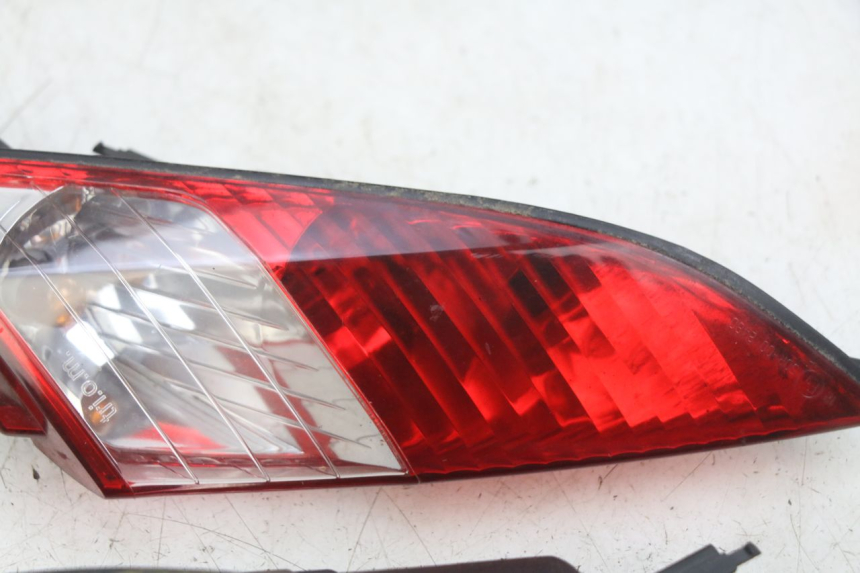 photo de REAR LIGHT PEUGEOT SATELIS 125 (2006 - 2009)