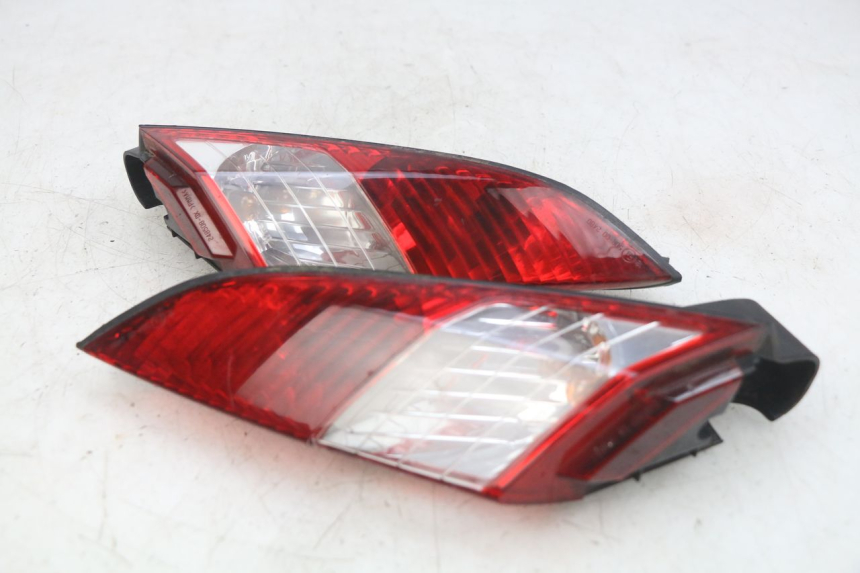 photo de REAR LIGHT PEUGEOT SATELIS 125 (2006 - 2009)