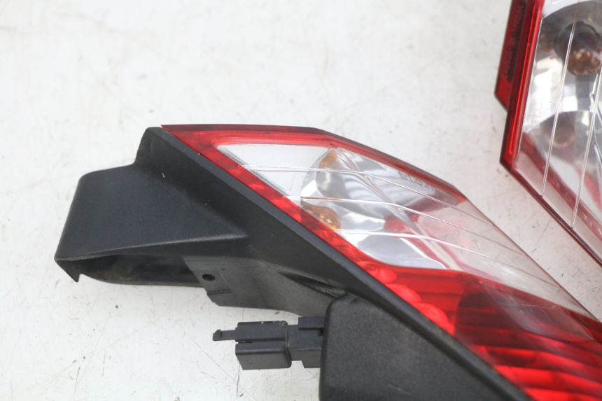 photo de REAR LIGHT PEUGEOT SATELIS 125 (2006 - 2009)