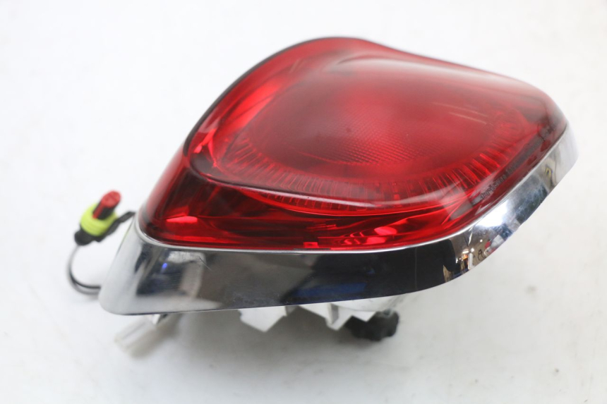 photo de TAIL LIGHT PIAGGIO VESPA PRIMAVERA 4T 50 (2021 - 2024)