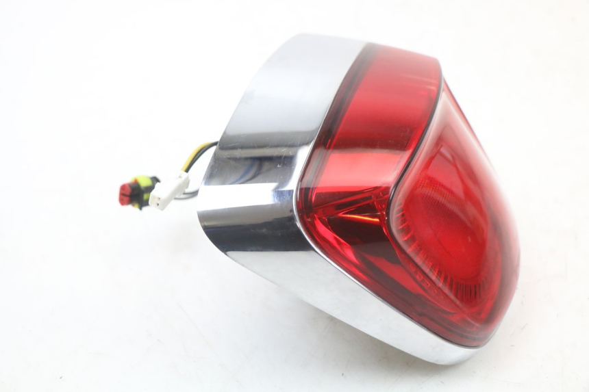 photo de TAIL LIGHT PIAGGIO VESPA PRIMAVERA 4T 50 (2021 - 2024)