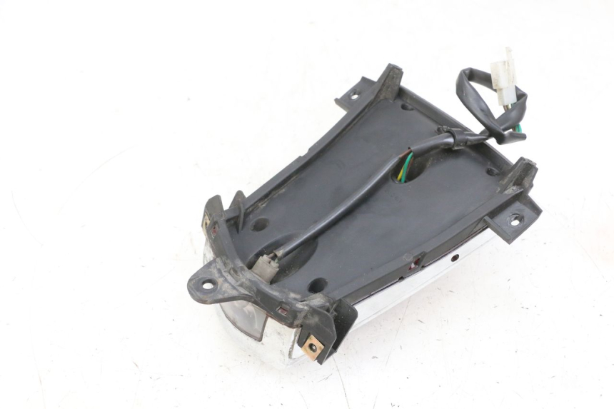 photo de TAIL LIGHT EFUN PUSA 1 - Technical close-up