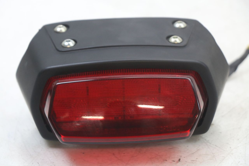 photo de TAIL LIGHT ROYAL ENFIELD SCRAM 411 (2022 - 2024)