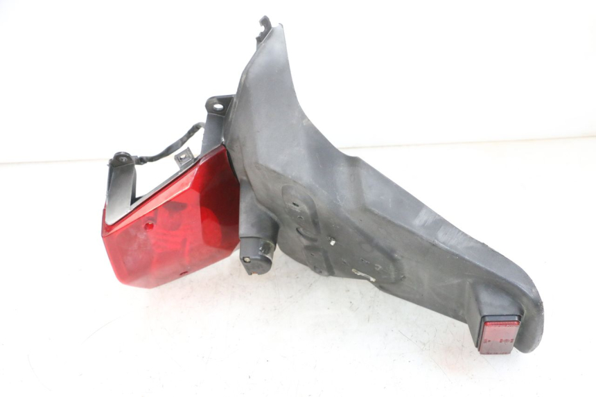 photo de REAR LIGHT DAELIM S1 125 (2007 - 2016) - Additional view of the item