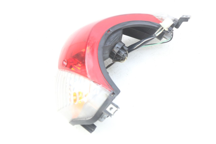 photo de REAR LIGHT SUZUKI SIXTEEN 125 (2008 - 2010)
