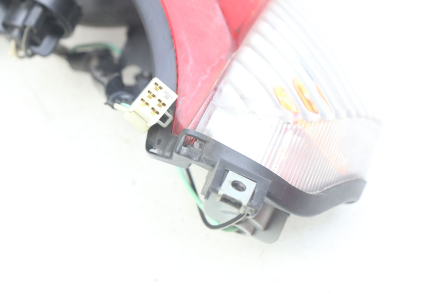 photo de REAR LIGHT SUZUKI SIXTEEN 125 (2008 - 2010)