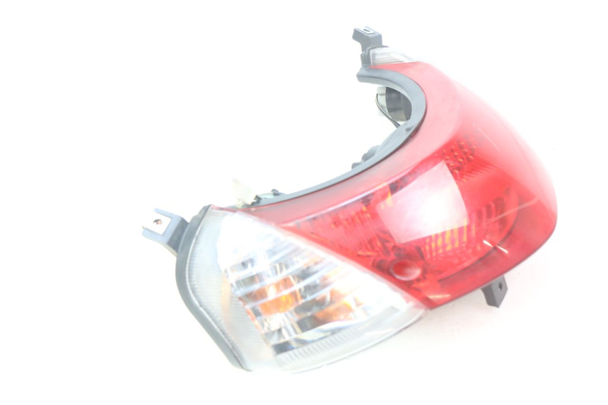 photo de REAR LIGHT SUZUKI SIXTEEN 125 (2008 - 2010)