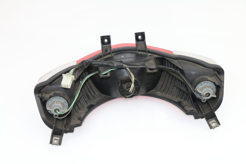 photo de REAR LIGHT SUZUKI SIXTEEN 125 (2008 - 2010)