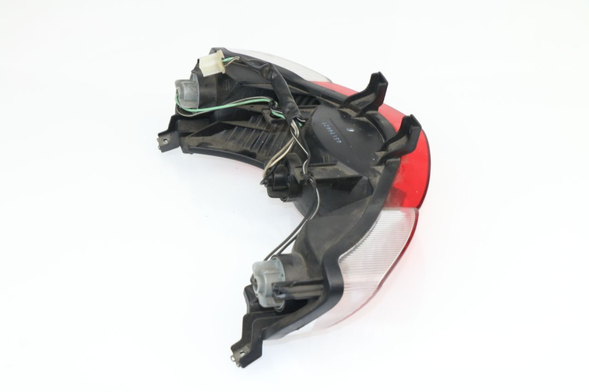 photo de REAR LIGHT SUZUKI SIXTEEN 125 (2008 - 2010)