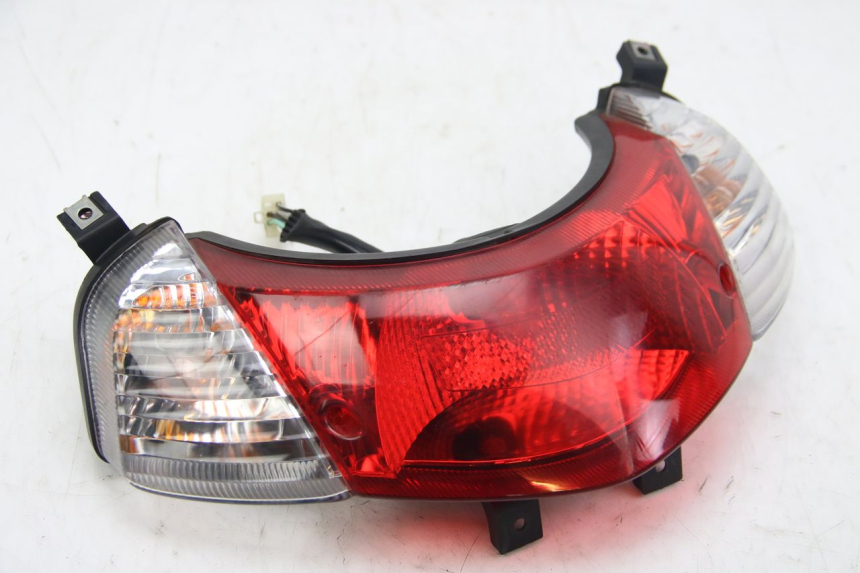 photo de REAR LIGHT SUZUKI SIXTEEN 125 (2008 - 2010)