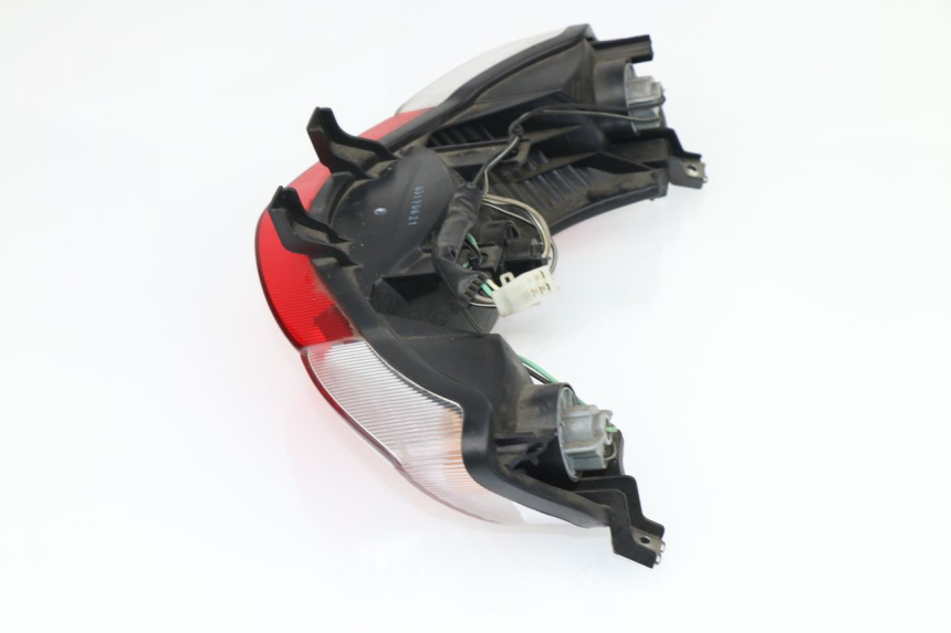 photo de REAR LIGHT SUZUKI SIXTEEN 125 (2008 - 2010)