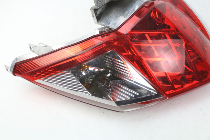 photo de TAIL LIGHT SYM JOYMAX 250 (2013 - 2017)