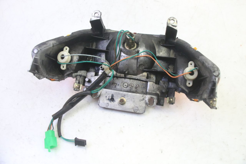 photo de REAR LIGHT SUKIDA TOP 1 50 (2003 - 2010) - Fixing points details