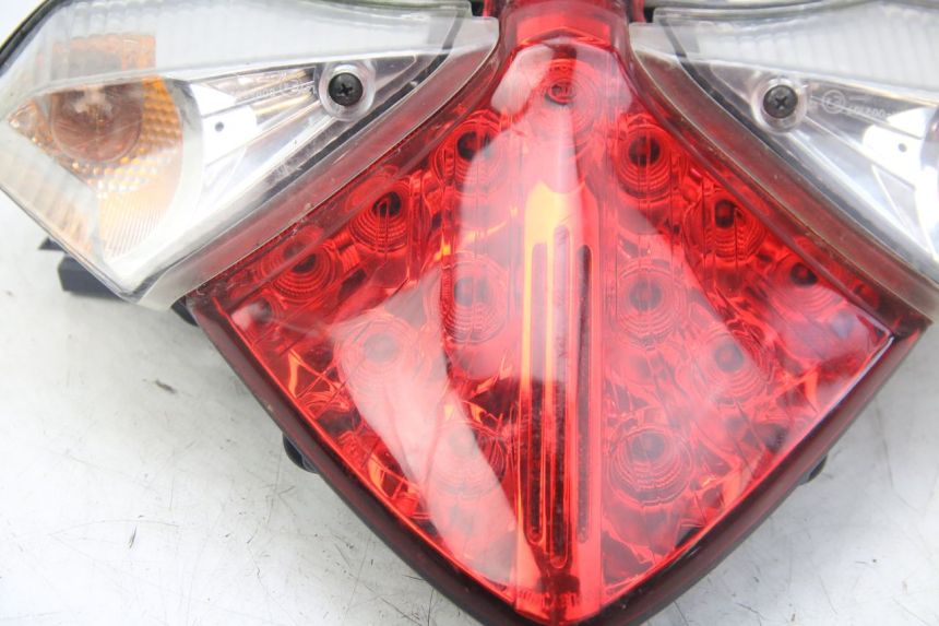 photo de REAR LIGHT HONDA VISION NSC R 50 (2013 - 2015)
