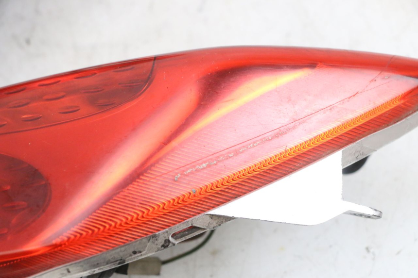 photo de REAR LIGHT YAMAHA XMAX X-MAX 125 (2006 - 2009) - Product overview