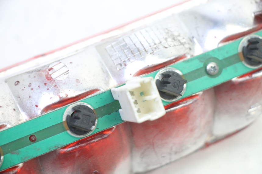 photo de REAR LIGHT PIAGGIO X9 EVOLUTION 125 (2003 - 2007)