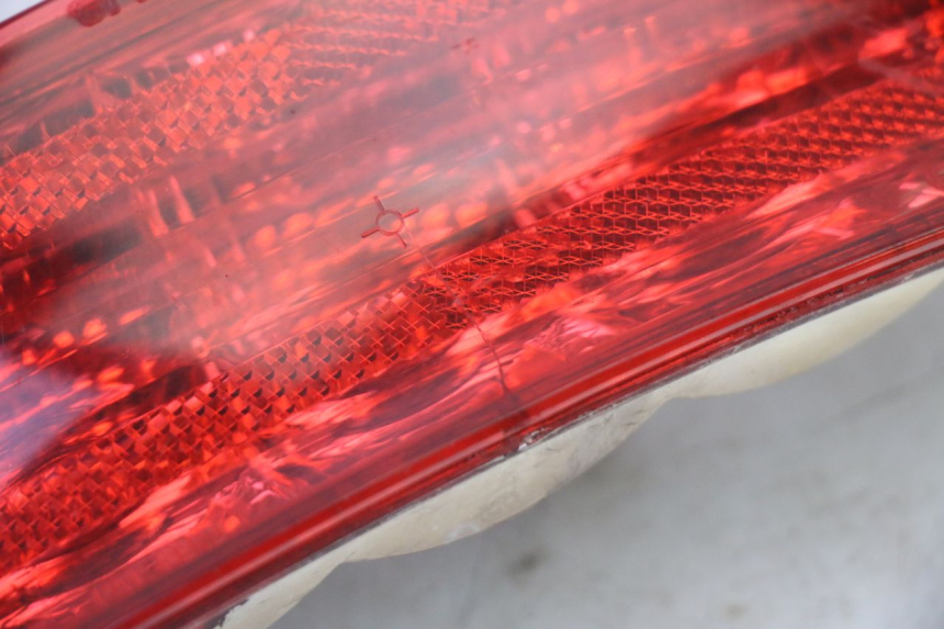 photo de REAR LIGHT PIAGGIO X9 EVOLUTION 125 (2003 - 2007)