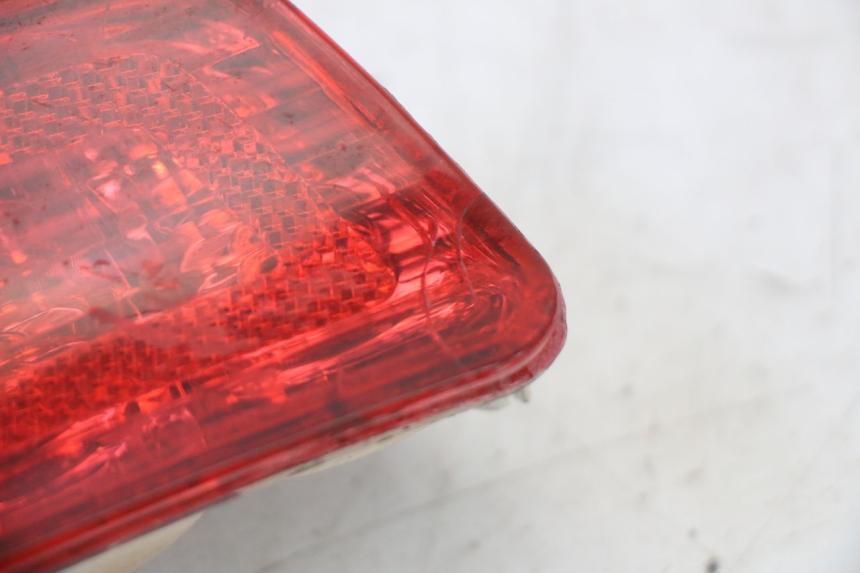 photo de REAR LIGHT PIAGGIO X9 EVOLUTION 125 (2003 - 2007)